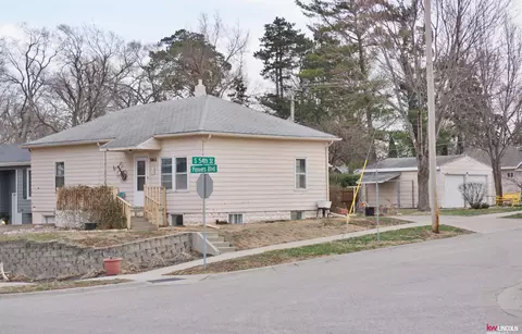 5401 Pioneers Blvd, Lincoln, NE 68516