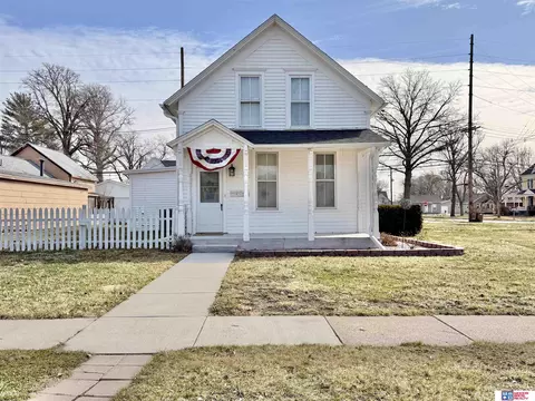 410 N 3rd St, Seward, NE 68434