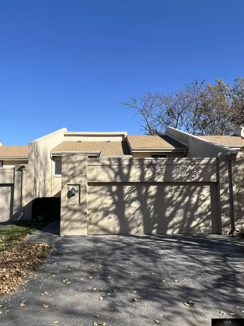 2909 S 160 Plz, Omaha, NE 68130