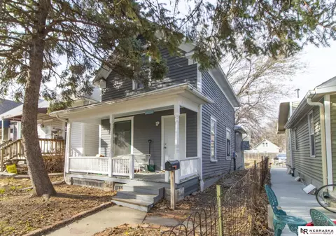 1016 Sumner St, Lincoln, NE 68502