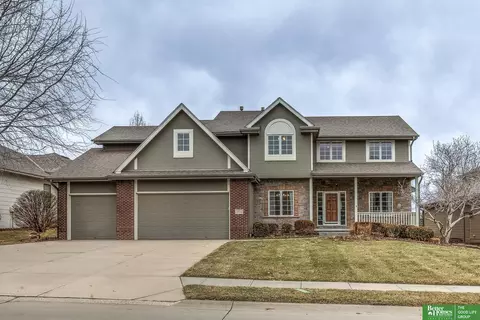 19712 Hansen Ave, Omaha, NE 68130