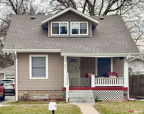 2765 Randolph St, Lincoln, NE 68510