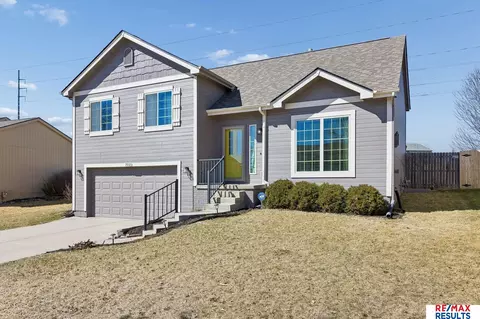 7512 N 143 St, Omaha, NE 68142