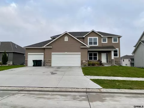 5031 N 209 St, Elkhorn, NE 68022