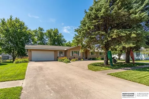 216 North St, Nehawka, NE 68413