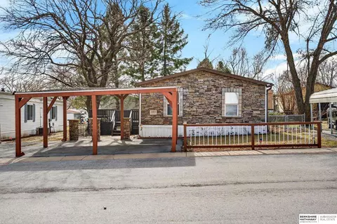 12811 Boyd Plz #6, Omaha, NE 68164