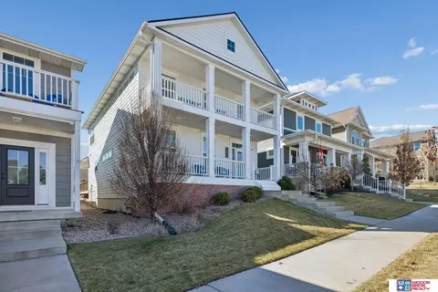 6019 Minter Ln, Lincoln, NE 68516