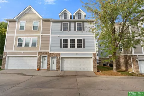 14664 Taylor Plz, Omaha, NE 68116