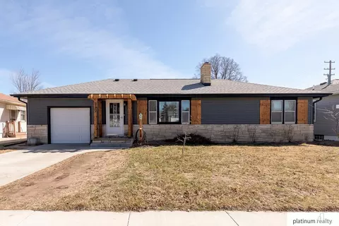 830 N Grant St, Fremont, NE 68025