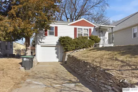 1328 Washington St, Omaha, NE 68107
