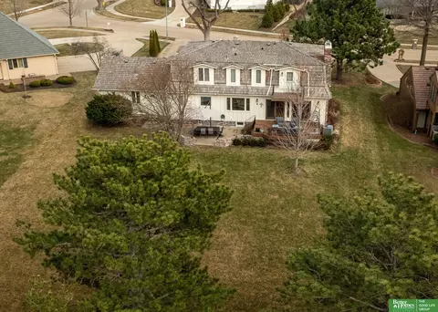 View/Area - 9944 Devonshire Dr, Omaha, NE 68114 photo 1 of 2