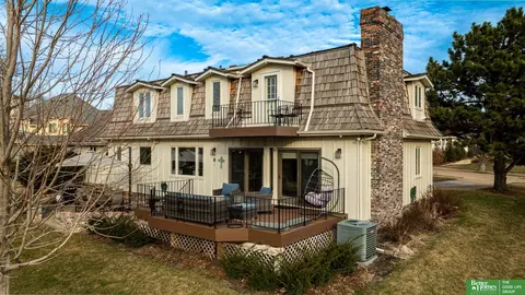 Exterior - 9944 Devonshire Dr, Omaha, NE 68114 photo 9 of 10