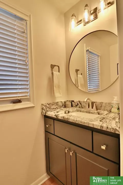 Bath - 9944 Devonshire Dr, Omaha, NE 68114 photo 1 of 10
