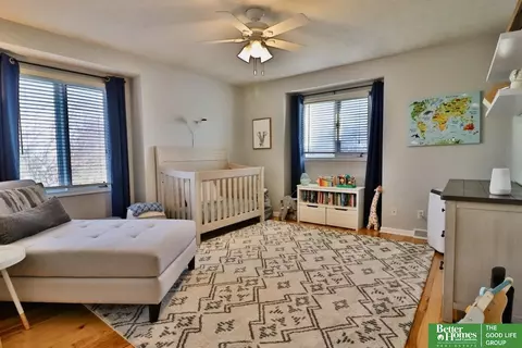 Bedroom - 9944 Devonshire Dr, Omaha, NE 68114 photo 4 of 4