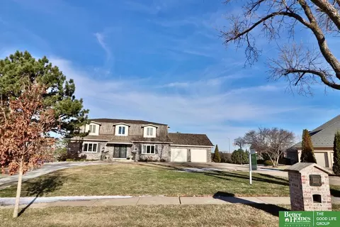 Exterior - 9944 Devonshire Dr, Omaha, NE 68114 photo 4 of 10