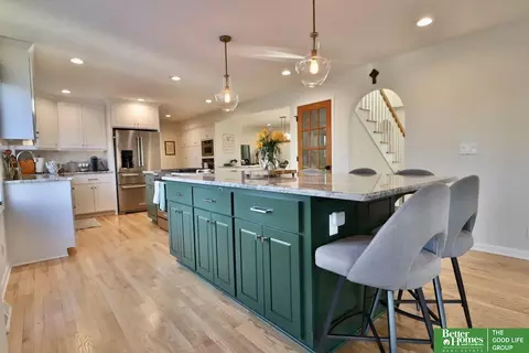 Kitchen - 9944 Devonshire Dr, Omaha, NE 68114 photo 2 of 10