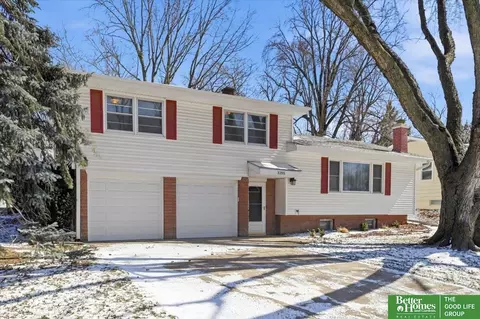 3205 S 109th St, Omaha, NE 68144