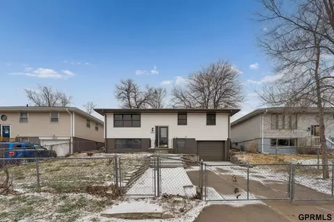 5508 O St, Omaha, NE 68117
