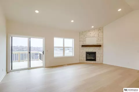 Living - 16109 Isabella St, Bennington, NE 68007 photo 3 of 5