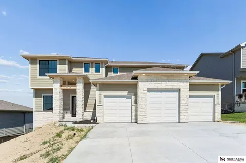 11101 N 161 St, Bennington, NE 68007