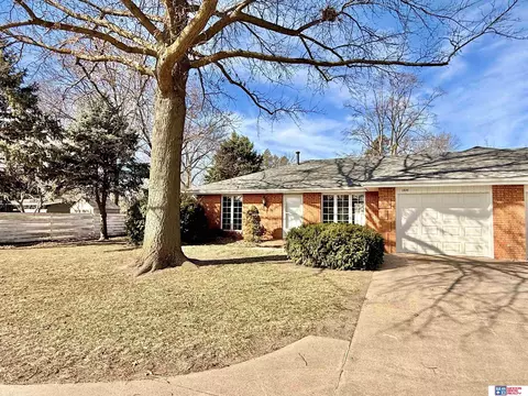 1427 N Hwy 15, Seward, NE 68434