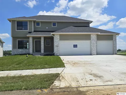 11003 N 159 Ave, Bennington, NE 68007
