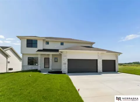 11003 N 159 Ave, Bennington, NE 68007