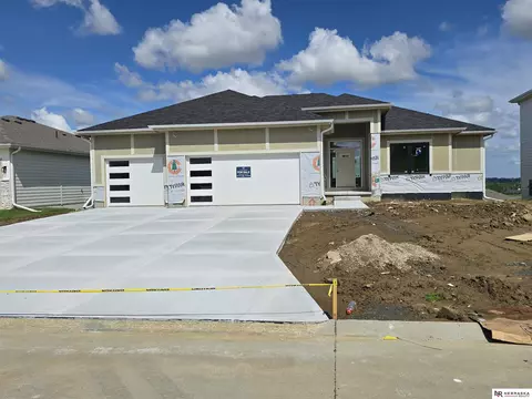 10905 N 160 St, Bennington, NE 68007