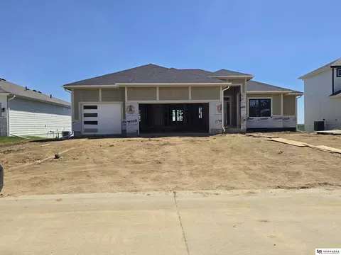 10905 N 160 St, Bennington, NE 68007