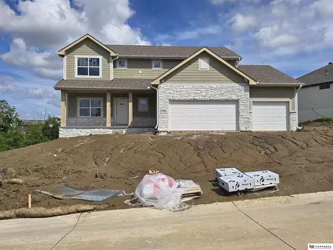 10959 N 173 St, Bennington, NE 68007