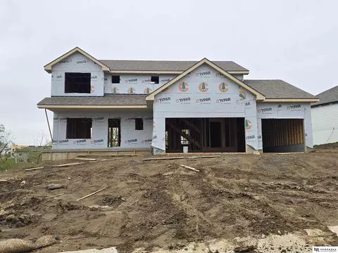 10959 N 173 St, Bennington, NE 68007