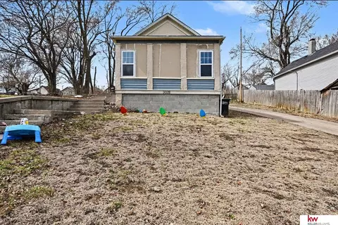 3026 S 18th St, Omaha, NE 68108
