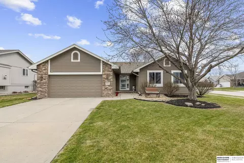 12615 S 218th Ave, Gretna, NE 68028