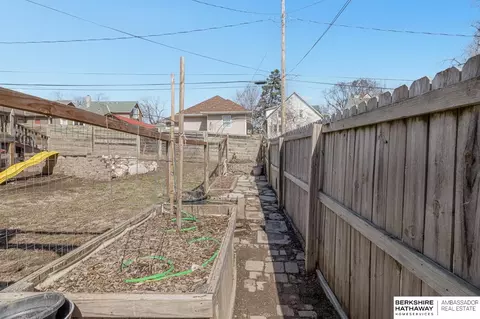 Exterior - 4226 Patrick Ave, Omaha, NE 68111 photo 5 of 9