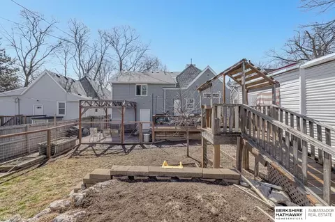 Exterior - 4226 Patrick Ave, Omaha, NE 68111 photo 7 of 9