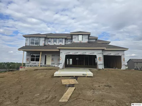 11103 N 161 Ave, Bennington, NE 68007
