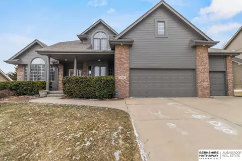 2106 S 185th St, Omaha, NE 68130
