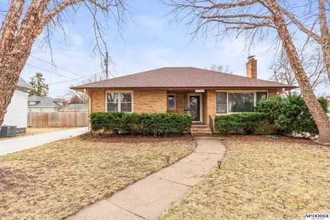 239 W 12 St, Fremont, NE 68025