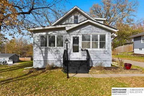 6460 Parker St, Omaha, NE 68104