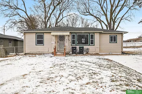 4705 Redick Avenue Ave, Omaha, NE 68104