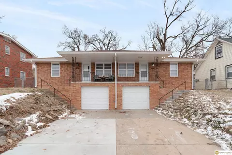 3709 N 3711 N 67th Ave, Omaha, NE 68104