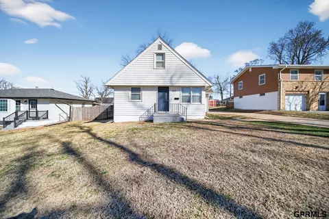 5818 Orchard Ave, Omaha, NE 68117
