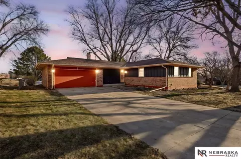 2410 Jameson N, Lincoln, NE 68512