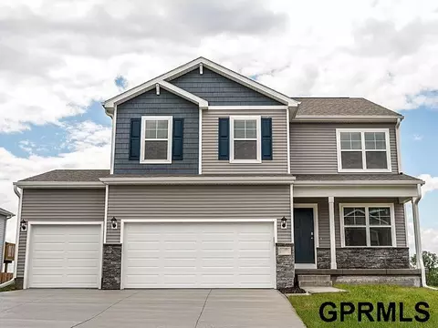 17014 Craig St, Bennington, NE 68007