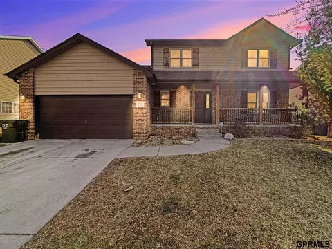 7400 S 17 St, Lincoln, NE 68512