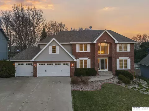 5061 S 174th St, Omaha, NE 68135