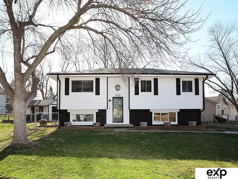 7503 S 147th St, Omaha, NE 68138