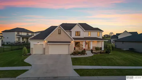 21165 C St, Elkhorn, NE 68022