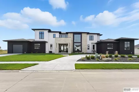 20973 Polk St, Omaha, NE 68022