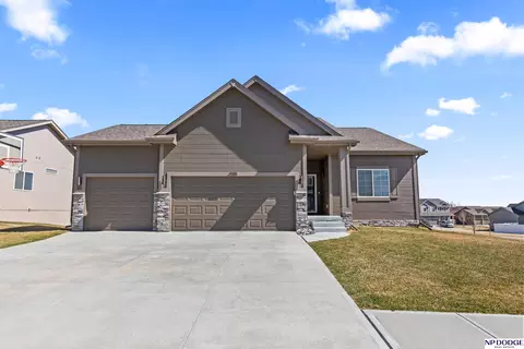 7305 N 166 Ave, Bennington, NE 68007